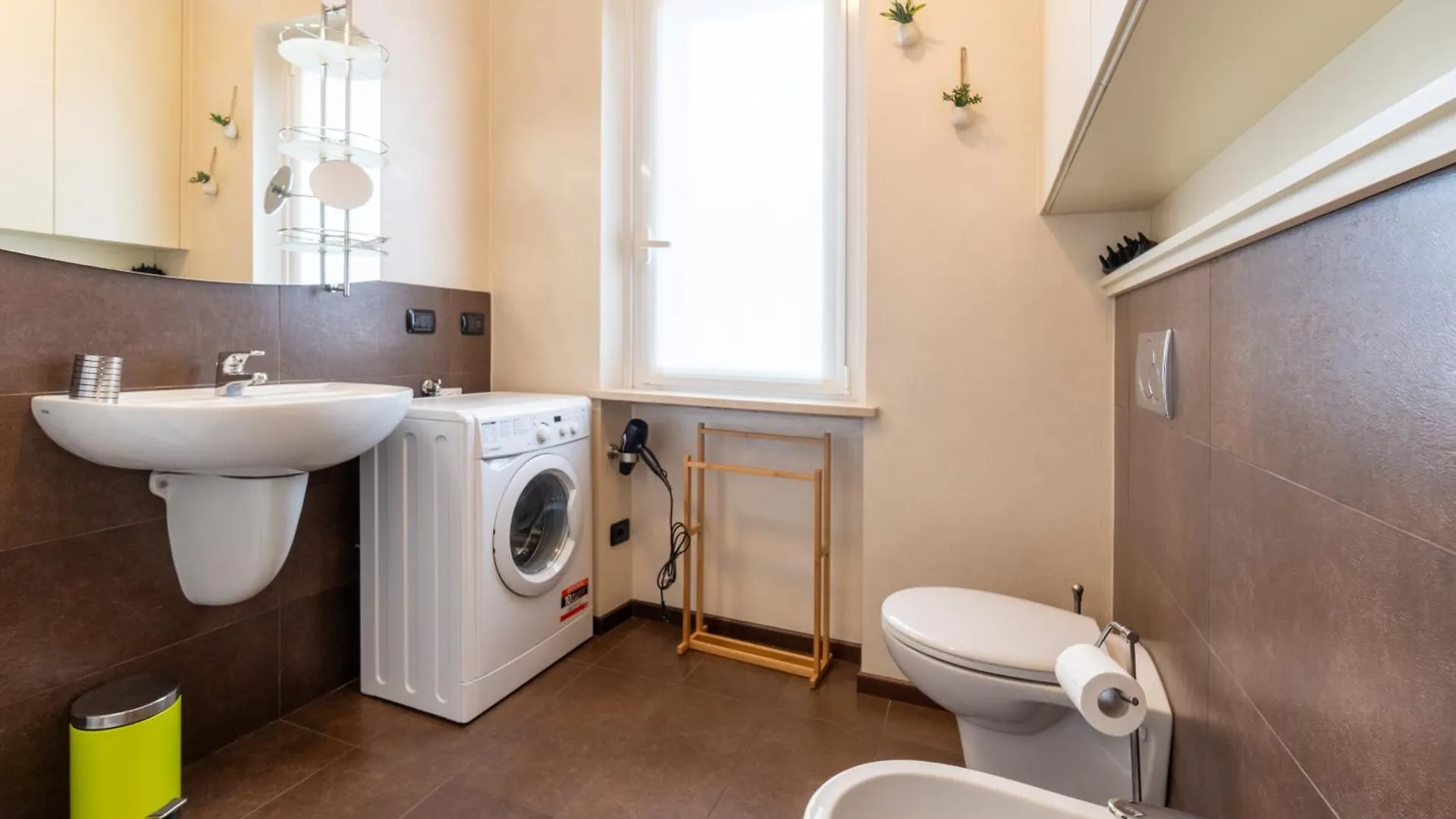 Iris Apartment Peschiera del Garda Italy