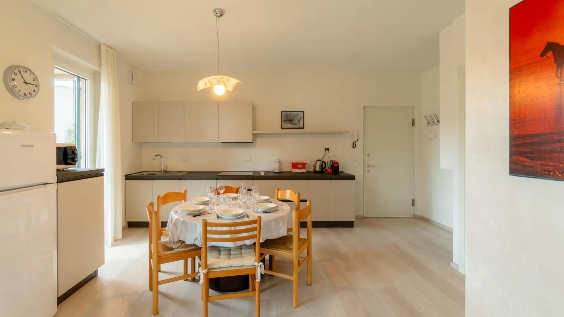 Iris Apartment Peschiera del Garda 0*,  Italy