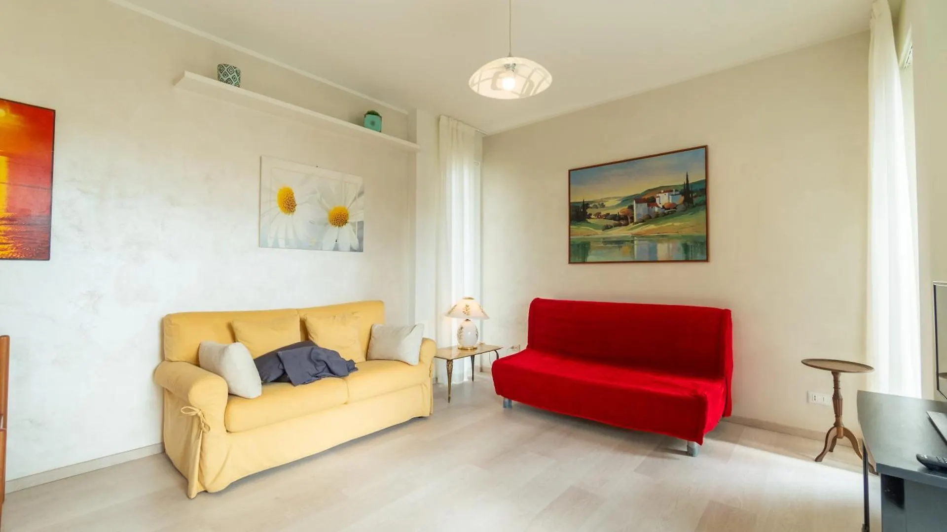 Iris Apartman Peschiera del Garda 0*,  Olaszország